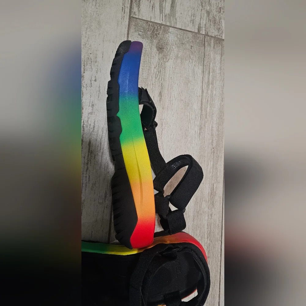 Teva Women's Hurricane XLT2 Ampsole Rainbow Sandals 10 - Picture 4 of 8